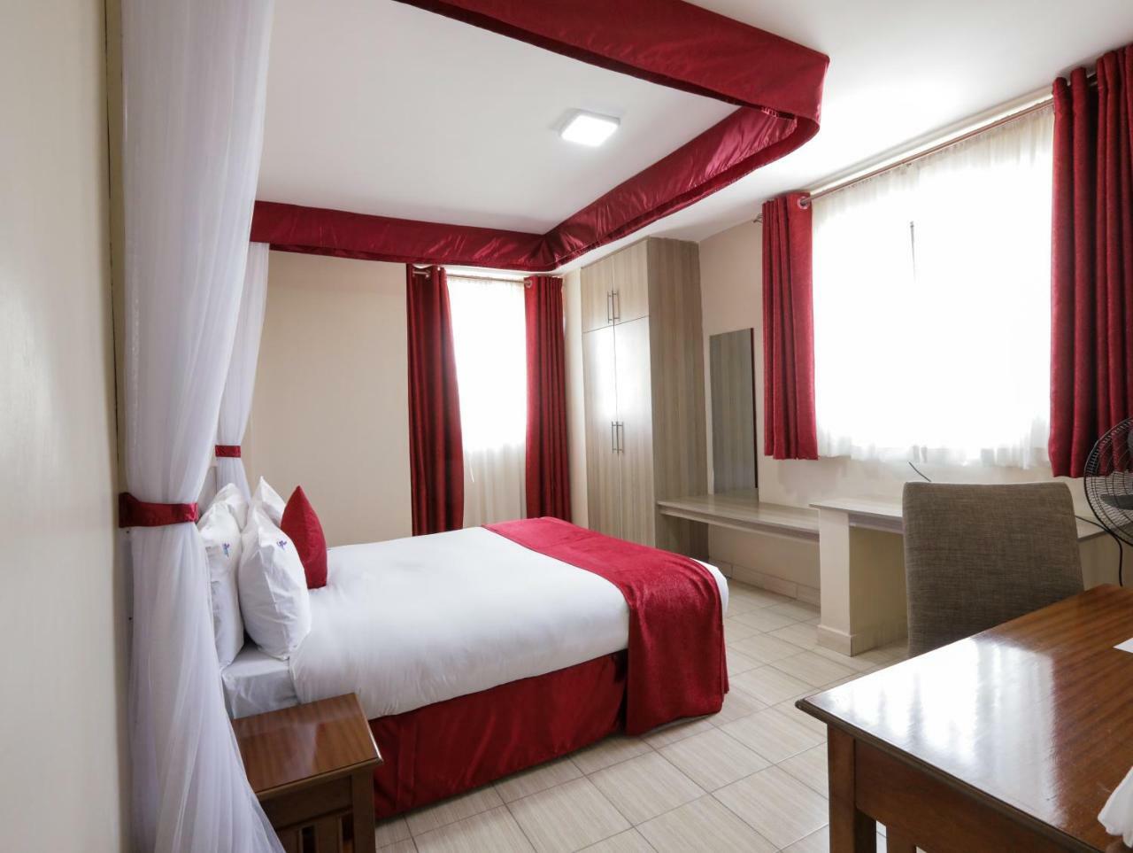 67 Athi Hotel Athi River Екстер'єр фото